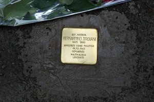 Pietra d\u0027inciampo in memoria di Bernardino Troiani