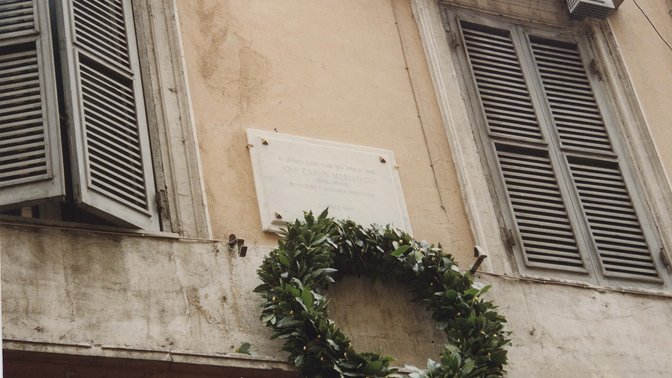 Roman Plaque: Home of Jose Carlos Mariategui house