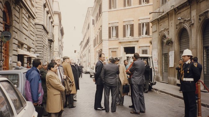 Roman Plaque: Home of Jose Carlos Mariategui house