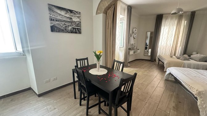 Re di Roma Home Stay