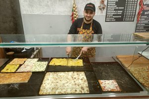 momo pizza DOP_via di acqua bullicante ex_antonio e mirella