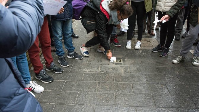 Pietra d'inciampo in memoria di Giordano Sangalli