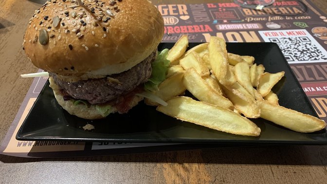 MonBurger Hamburgheria