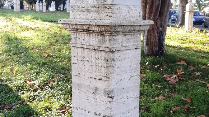 Busto di Giuseppe Dezza