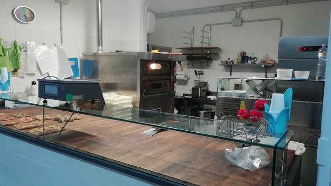 Felice pizza al mercato