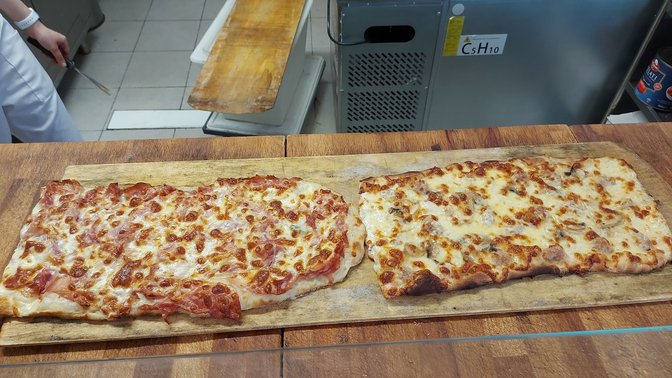 Felice pizza al mercato