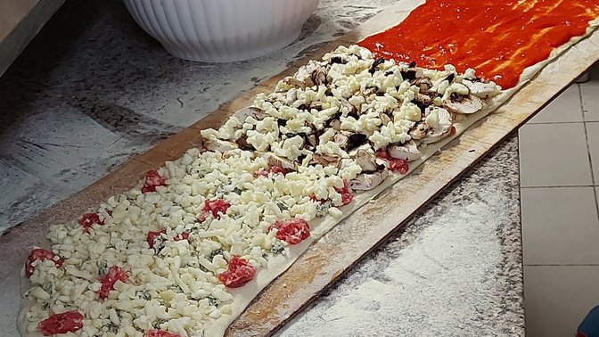 Felice pizza al mercato