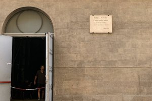 Targa in memoria di Rudolf Nureyev