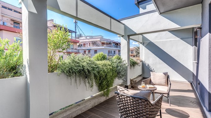 Adoro Hotel | BZAR hotels