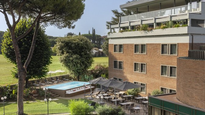 Adoro Hotel | BZAR hotels