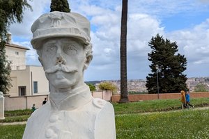 Busto di Costante Garibaldi