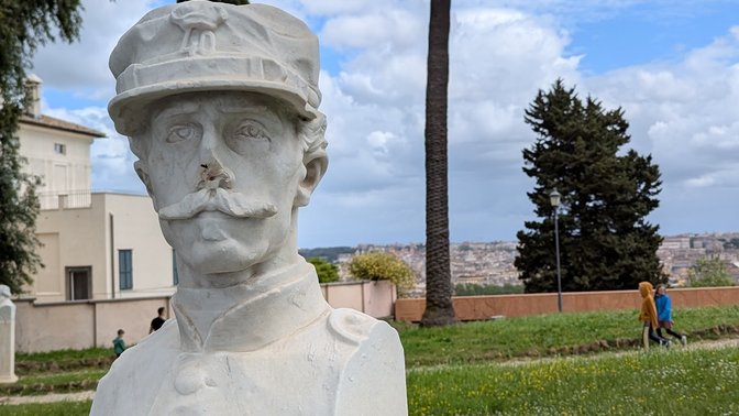 Busto di Costante Garibaldi