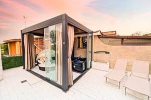 White Pearl Exclusive Apartment