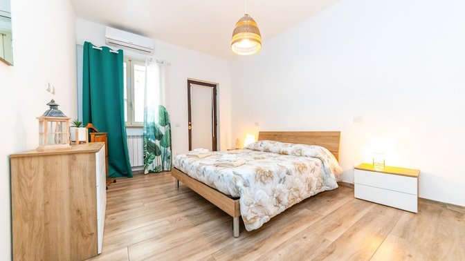 Front Stays Apartments Numidio Quadrato