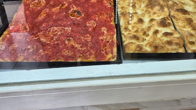 Mo.Mo Pizza