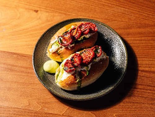 Pequeño | Atypical Tapas Bar