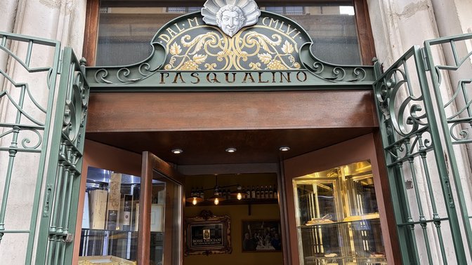 Pasqualino Al Colosseo dal 1956- Trattoria Romana