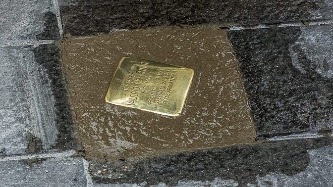 Pietra d'inciampo in memoria di Valerio Fiorentini