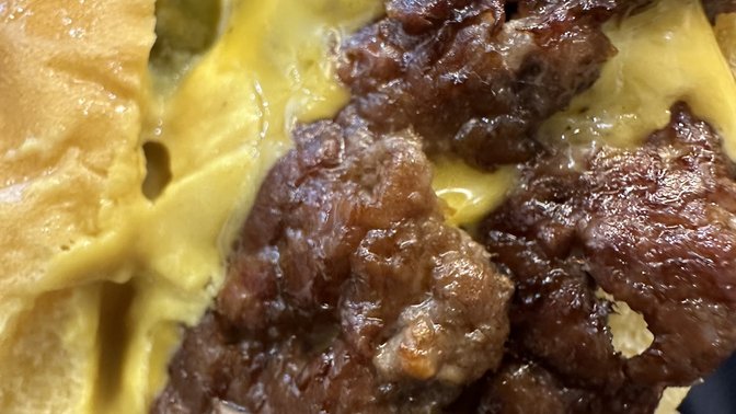 Patty Smash ’n’ fries