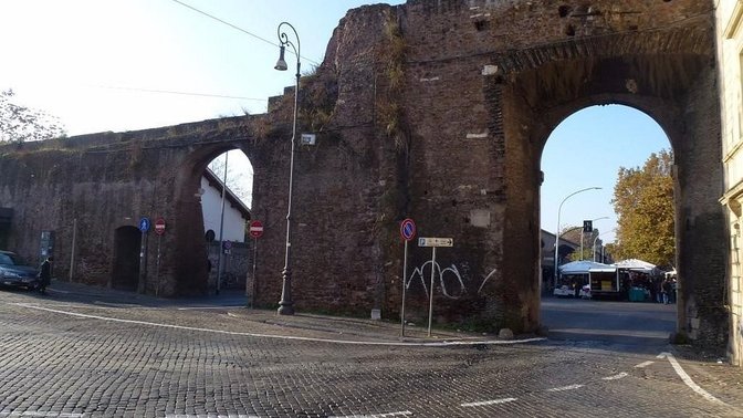 L'antica "Porta Portuensis"