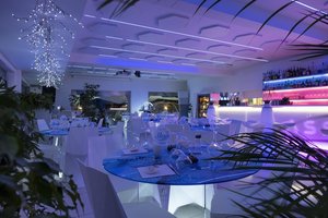 Class Ristorante Cocktail Bar con Igloo Garden