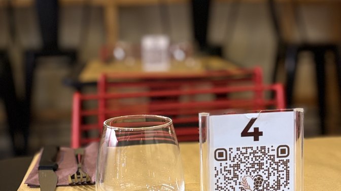 Felicità - Panini e vino