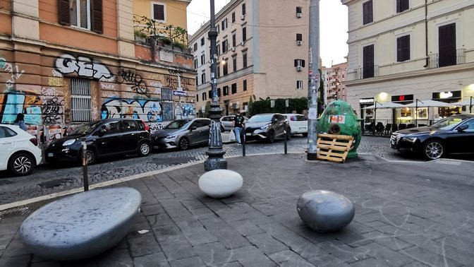 SALOTTO DI LARGO DEGLI OSCI