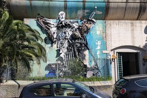 Bordalo II Art \u002D Goat