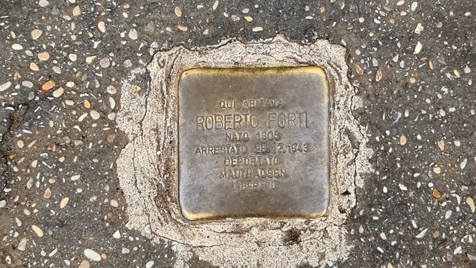 Pietra d'inciampo in memoria di Roberto Forti