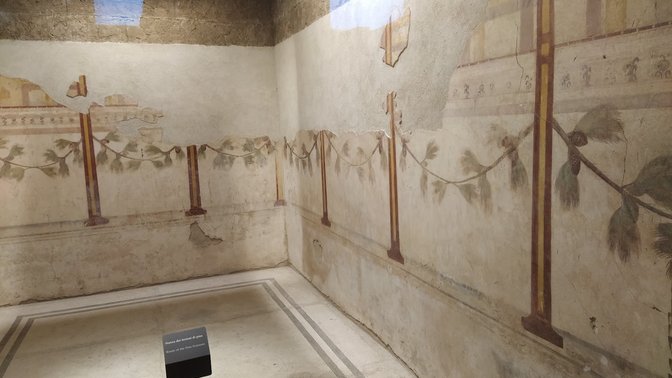 Room of the Masks and Pine Garlands