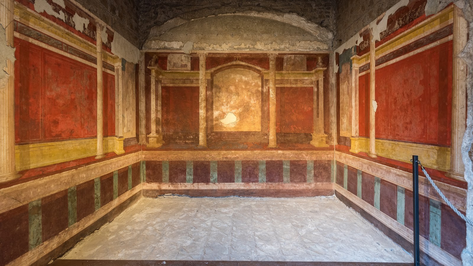 Room of the Masks and Pine Garlands