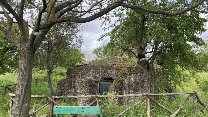 Torre di guardia su cisterna romana