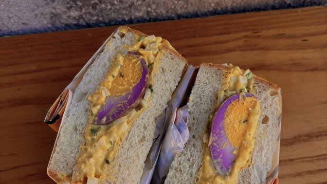 QUASI QUASI Sandwich Creations