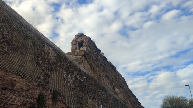 Resti dell'acquedotto Felice