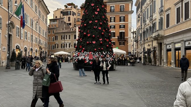 Piazza di San Lorenzo in Lucina