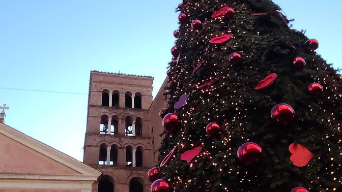 Piazza di San Lorenzo in Lucina