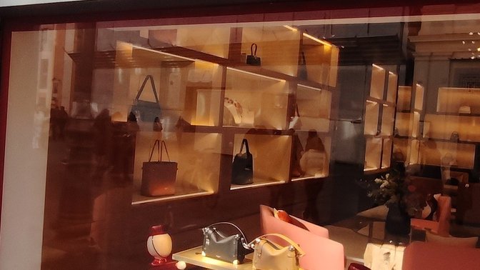 Piazza di San Lorenzo in Lucina