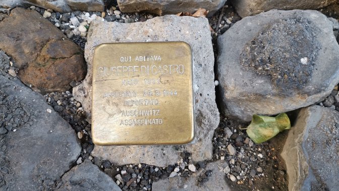 Pietra d'inciampo in memoria di Giuseppe Di Castro
