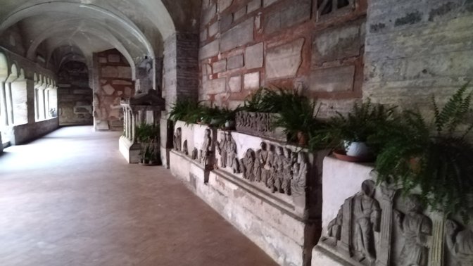 Chiostro della Basilica