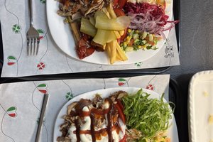 AZADÎ kebap e pizza