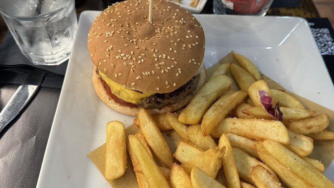 Goat Gallery - Sports Bar & Restaurant