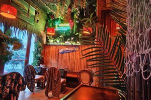 Makai Restaurant \u0026 Tiki Bar