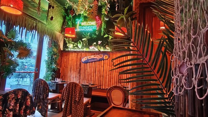 Makai Restaurant & Tiki Bar-Rome Pignet