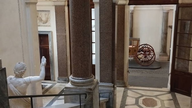 Berlina di gala della famiglia Chigi