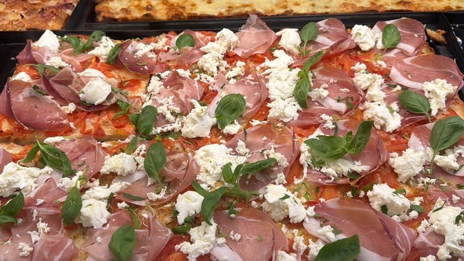 Amici Pizza & Burger