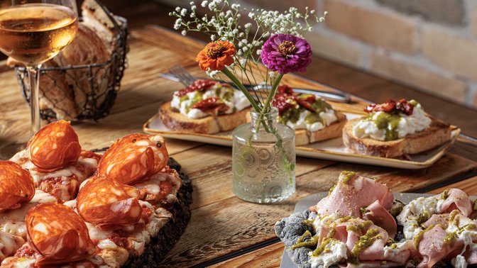 THE LOFT Colazione, Brunch & Pizza Dinner vicino San Pietro
