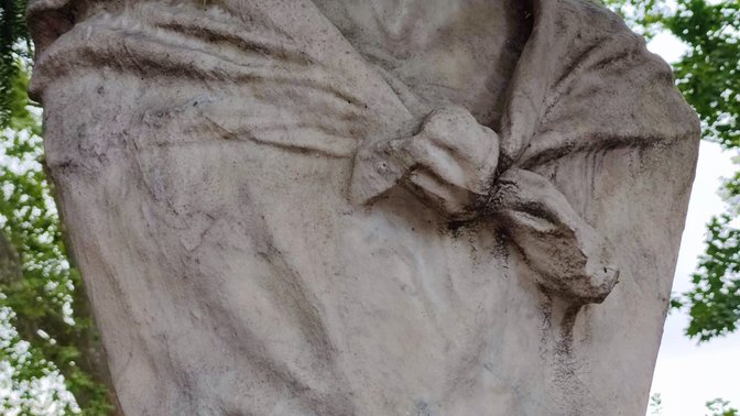 Busto di Achille Fazzari, Patriota.