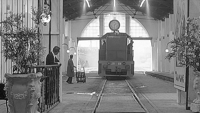 Fellini Otto e Mezzo Station