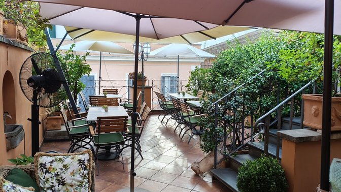 Jupiter Rooftop Bar & Restaurant