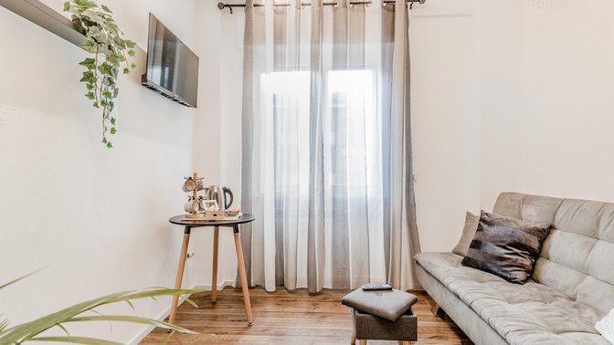 LoungeFloor Metro A Netflix & Wi-Fi